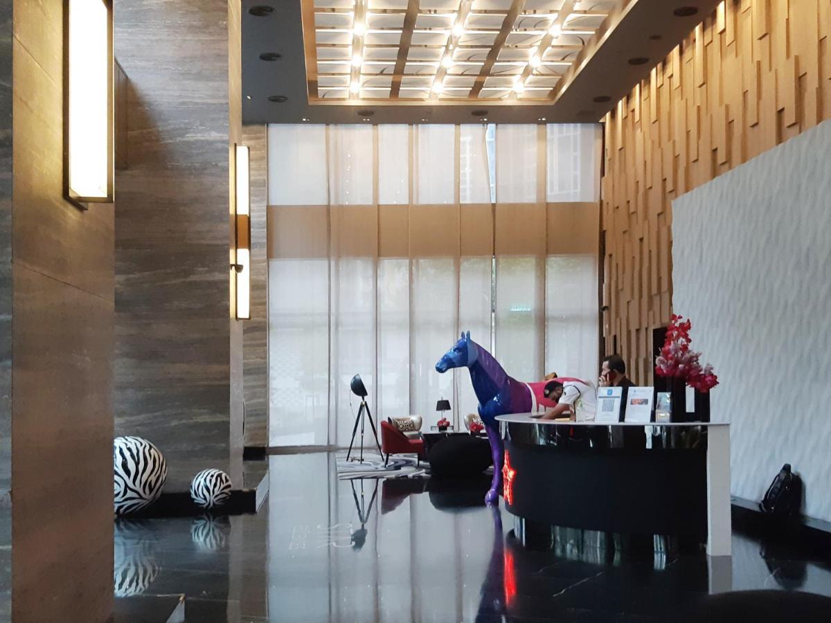 Star Luxury Suites Klcc Куала-Лумпур Экстерьер фото