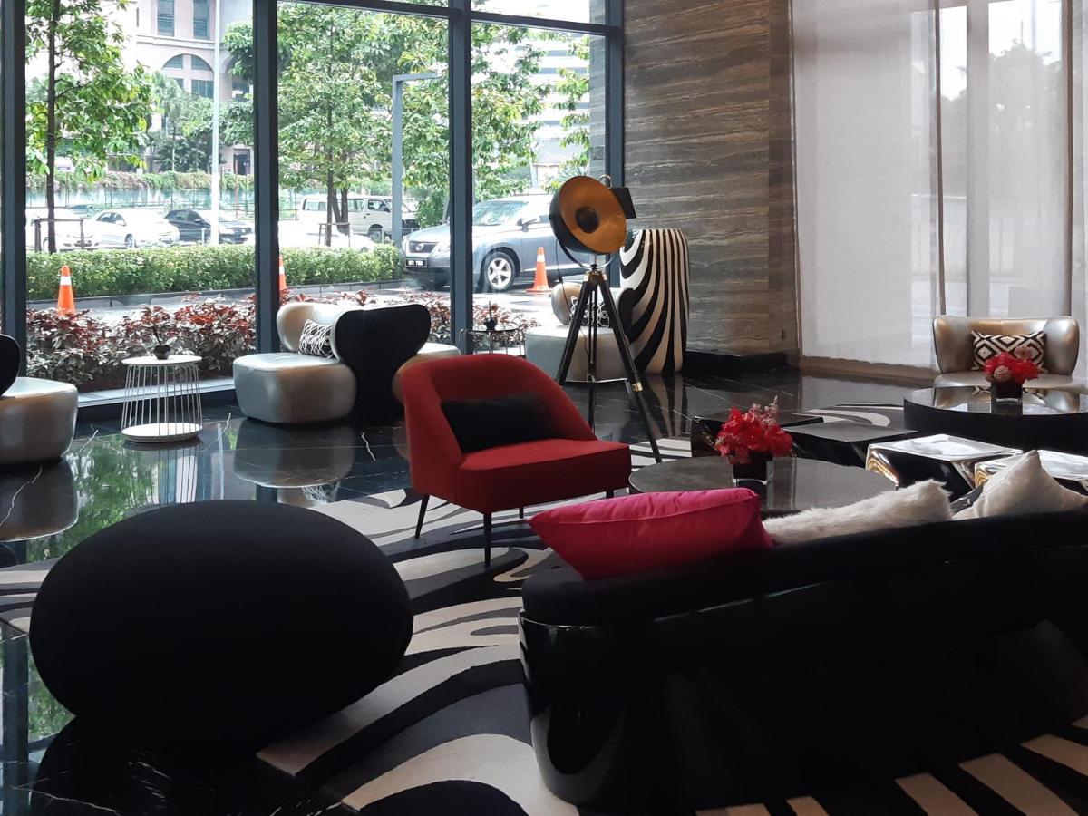 Star Luxury Suites Klcc Куала-Лумпур Экстерьер фото