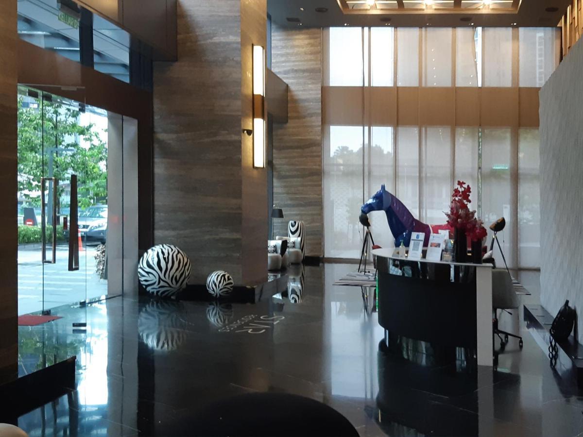 Star Luxury Suites Klcc Куала-Лумпур Экстерьер фото
